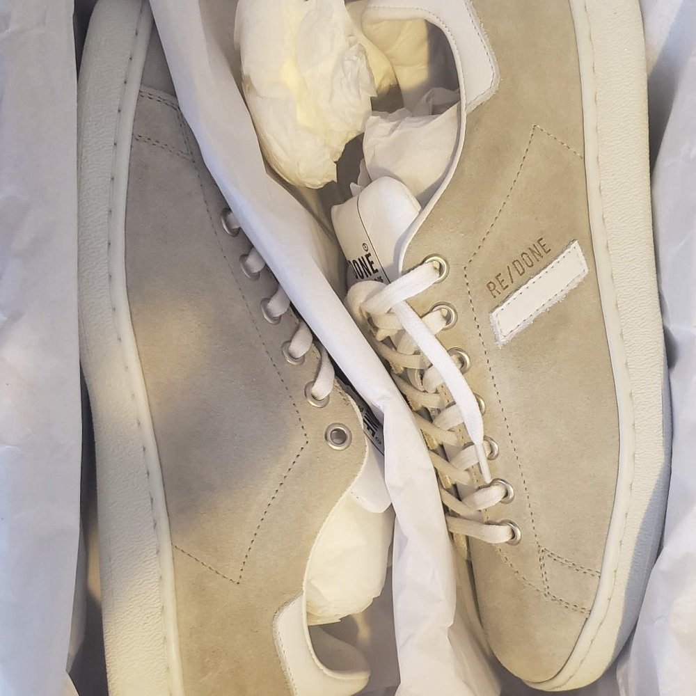 NEVER WORN! REDONE SIZE 38- GREY AND WHITE 70'S TENNIS SHOE